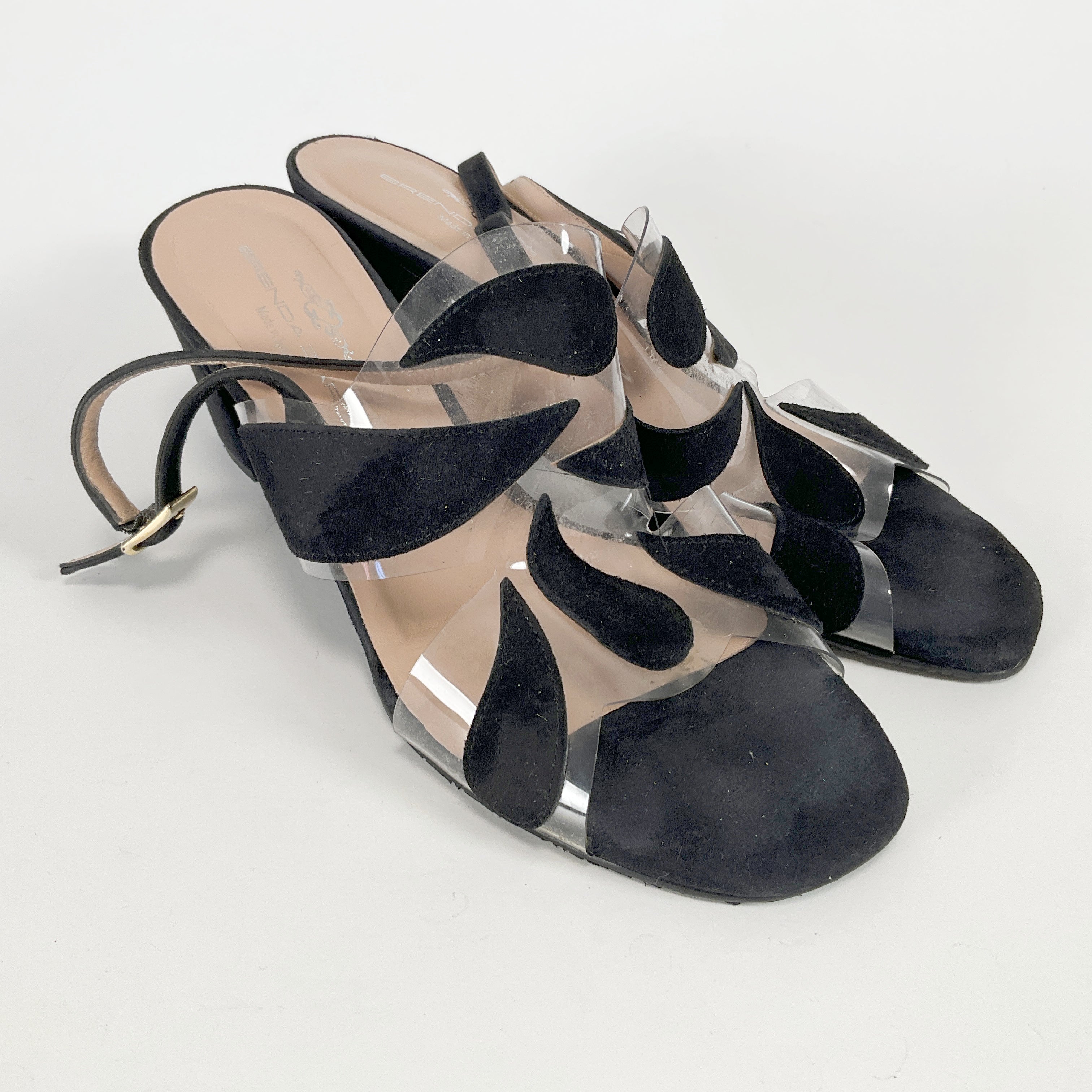 Brenda Zaro Plain Leather Court Heels Nude