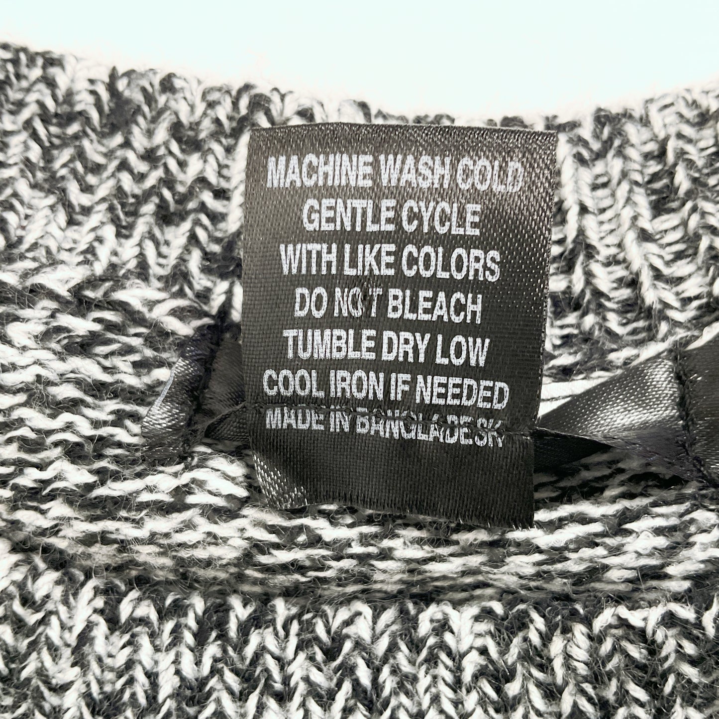 LOVE CAMERON - Marled Knit Pullover Sweater