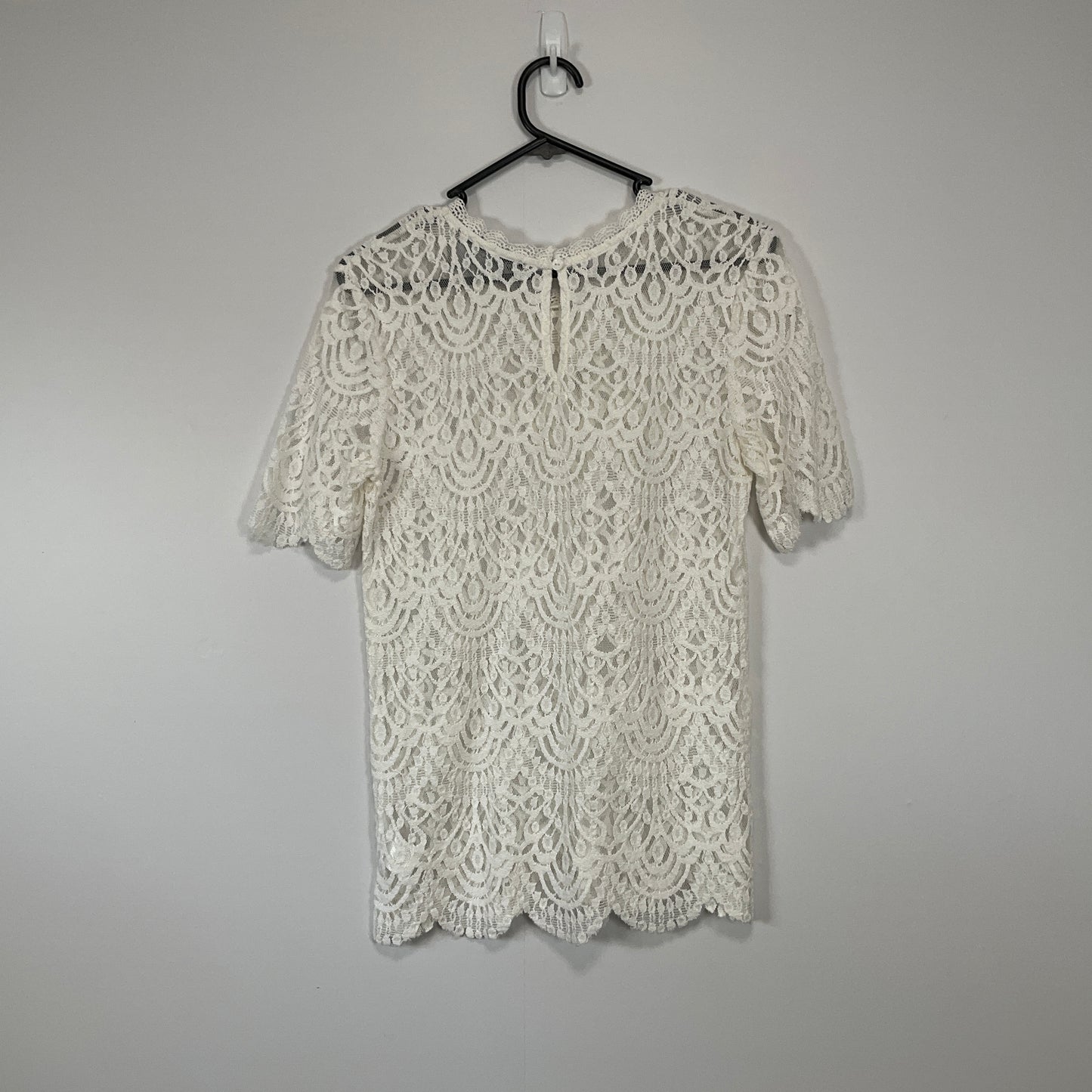 Decjuba - White Lace Top