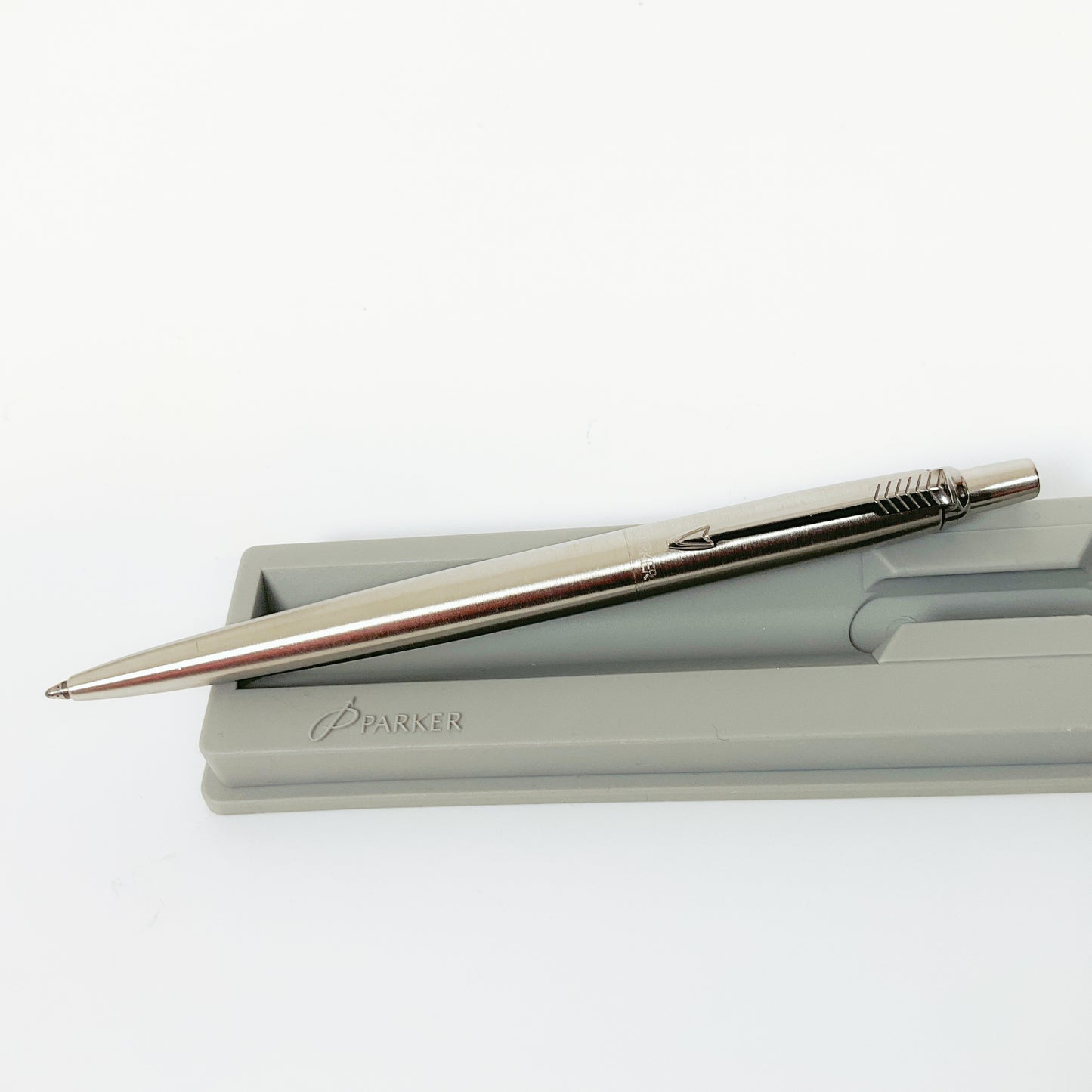 Parker - Jotter Regractable Ball Point Pen - Silver