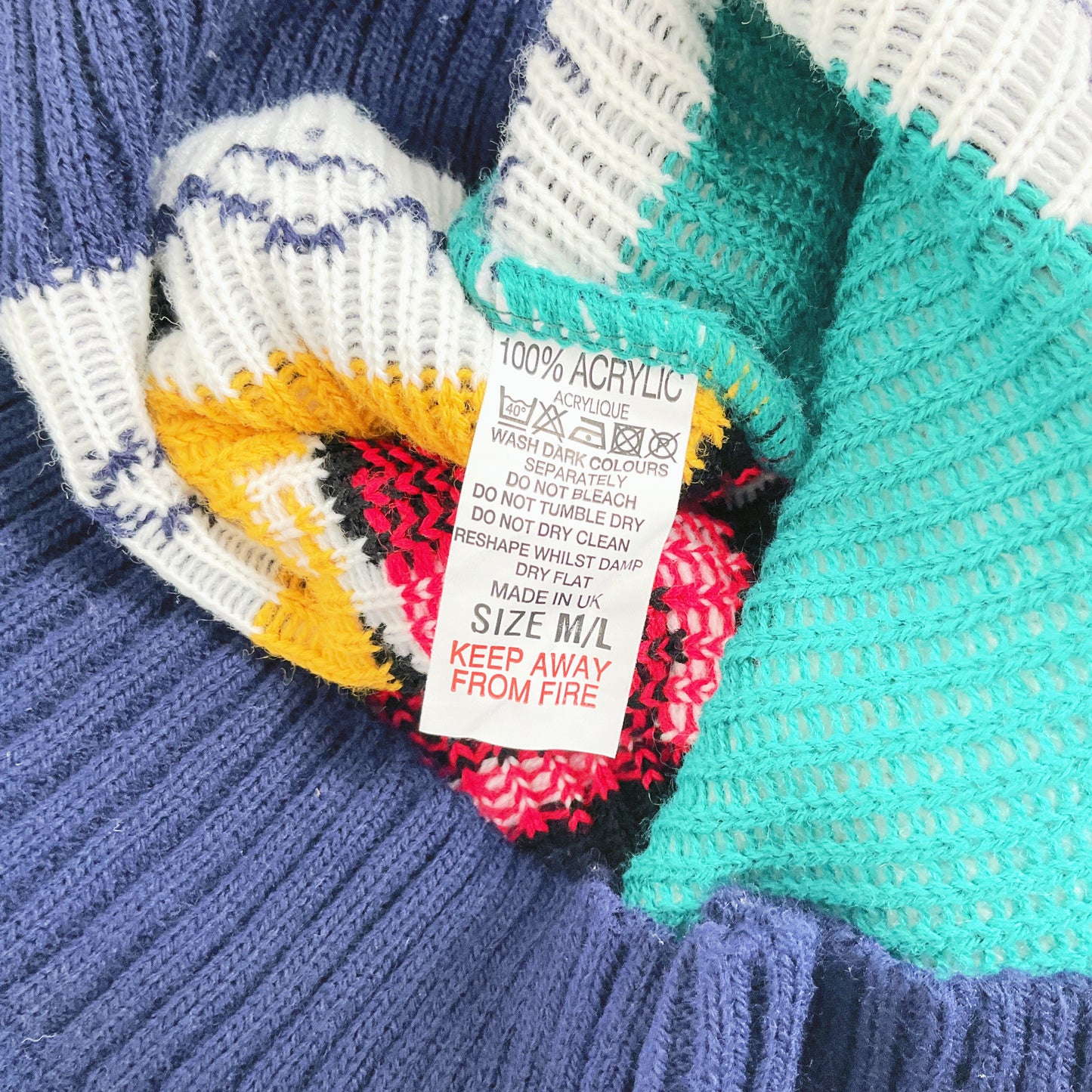 Boohoo - Willow Penguin Christmas Jumper