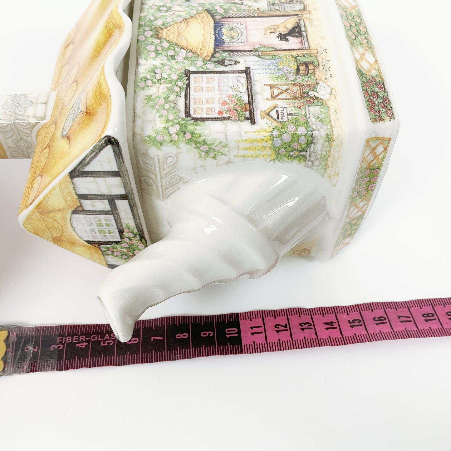 Sadler - Rose Cottage Teapot