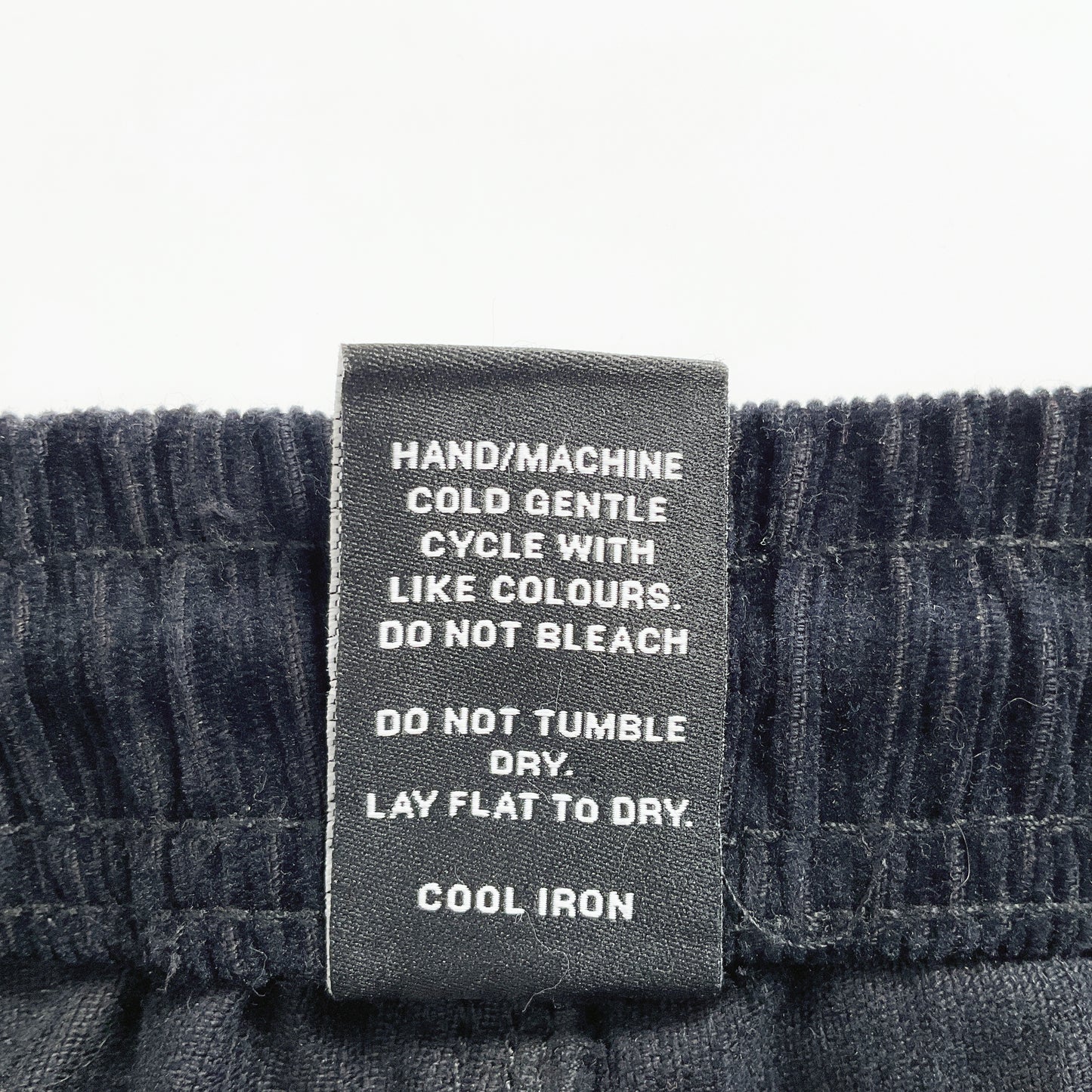 T & C HAWAII - Black Corduroy Pants