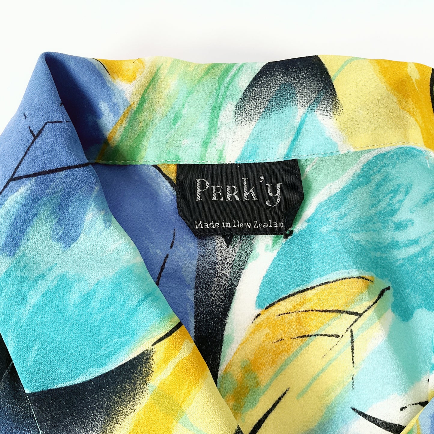 PERK'Y - Leaf Patterned Short Sleeve Shirt