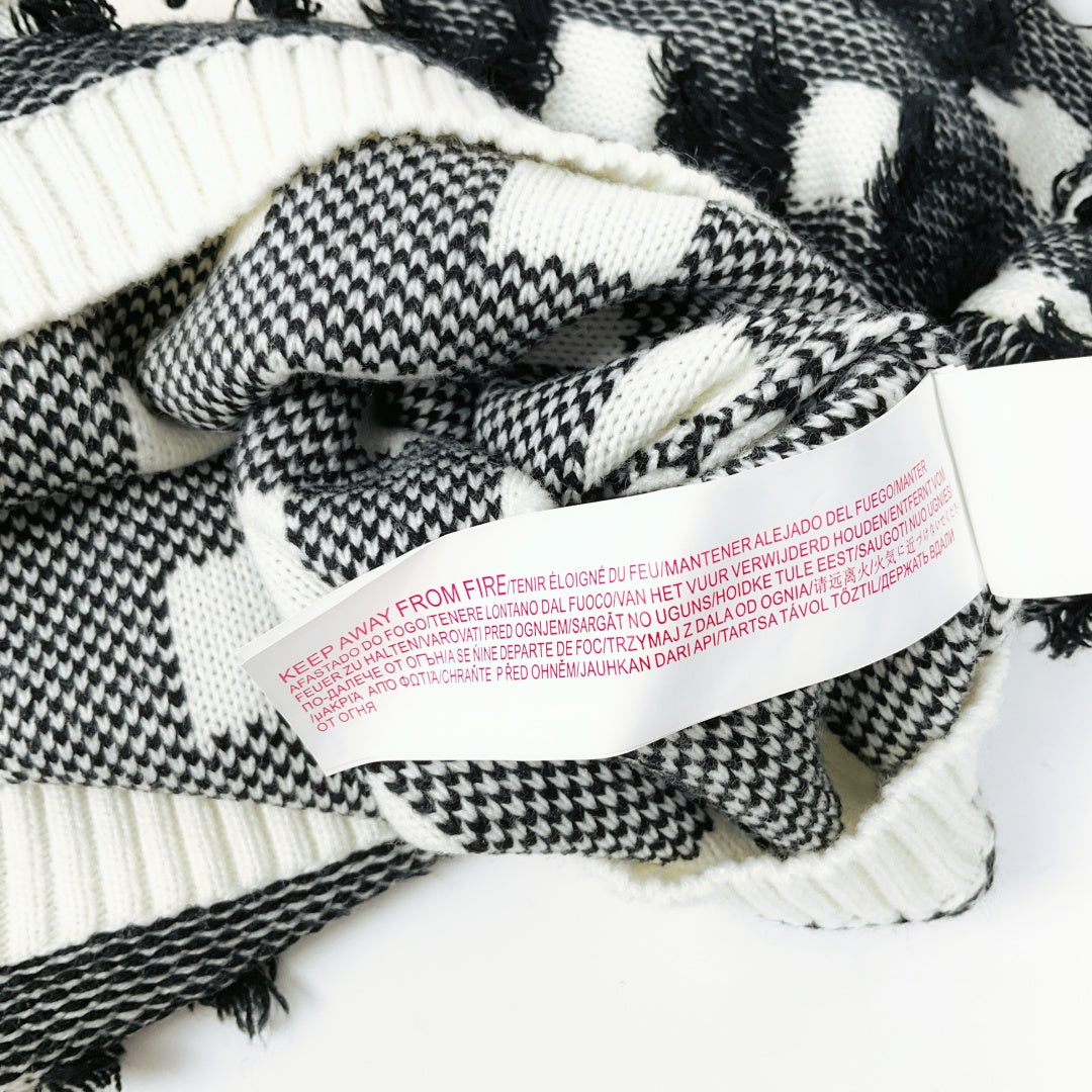 Quirky Circus - Black & White Textured Long Sleeve Sweater