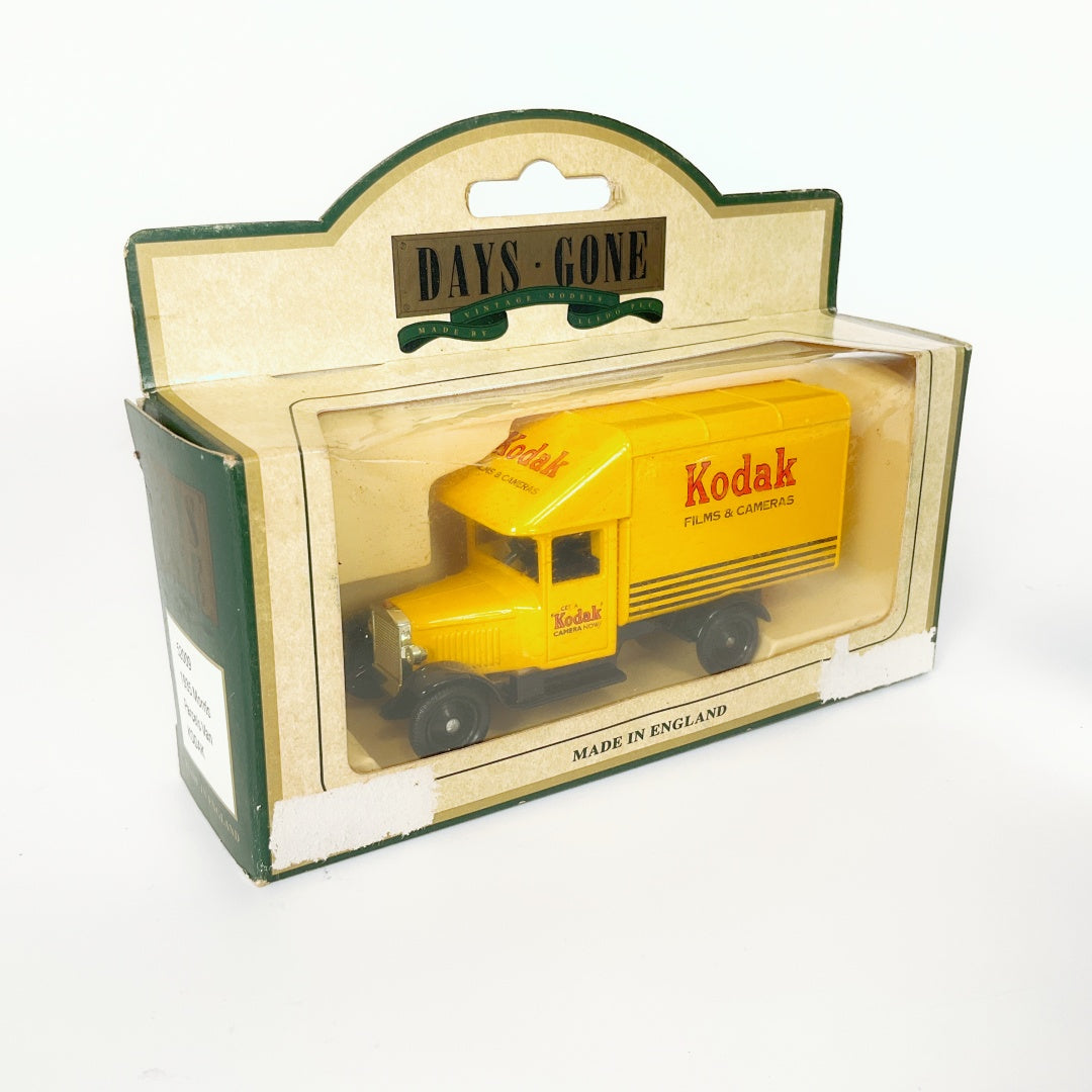 Kodak 1935 Morris Parcels Van 52009