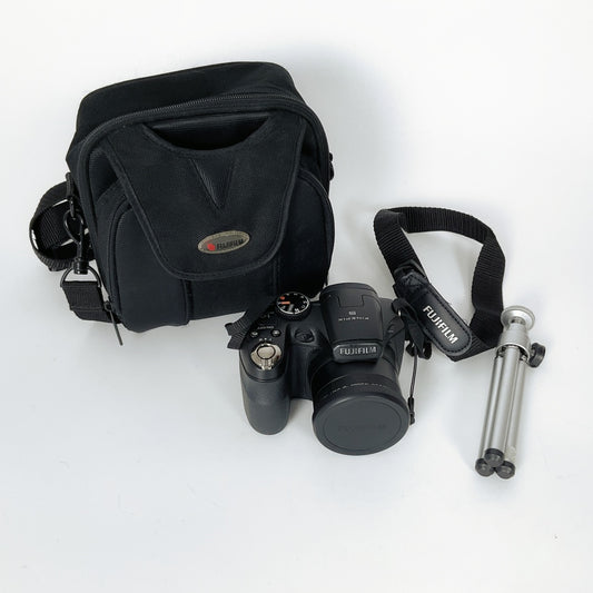 Fujifilm FinePix S2960 Digital Camera + 2GB SD Card + Bag & Mini Tripod