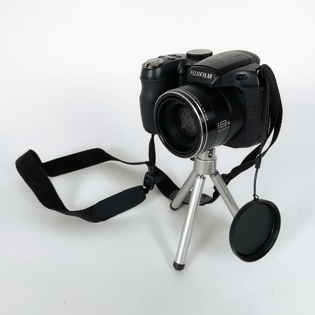 Fujifilm FinePix S2960 Digital Camera + 2GB SD Card + Bag & Mini Tripod