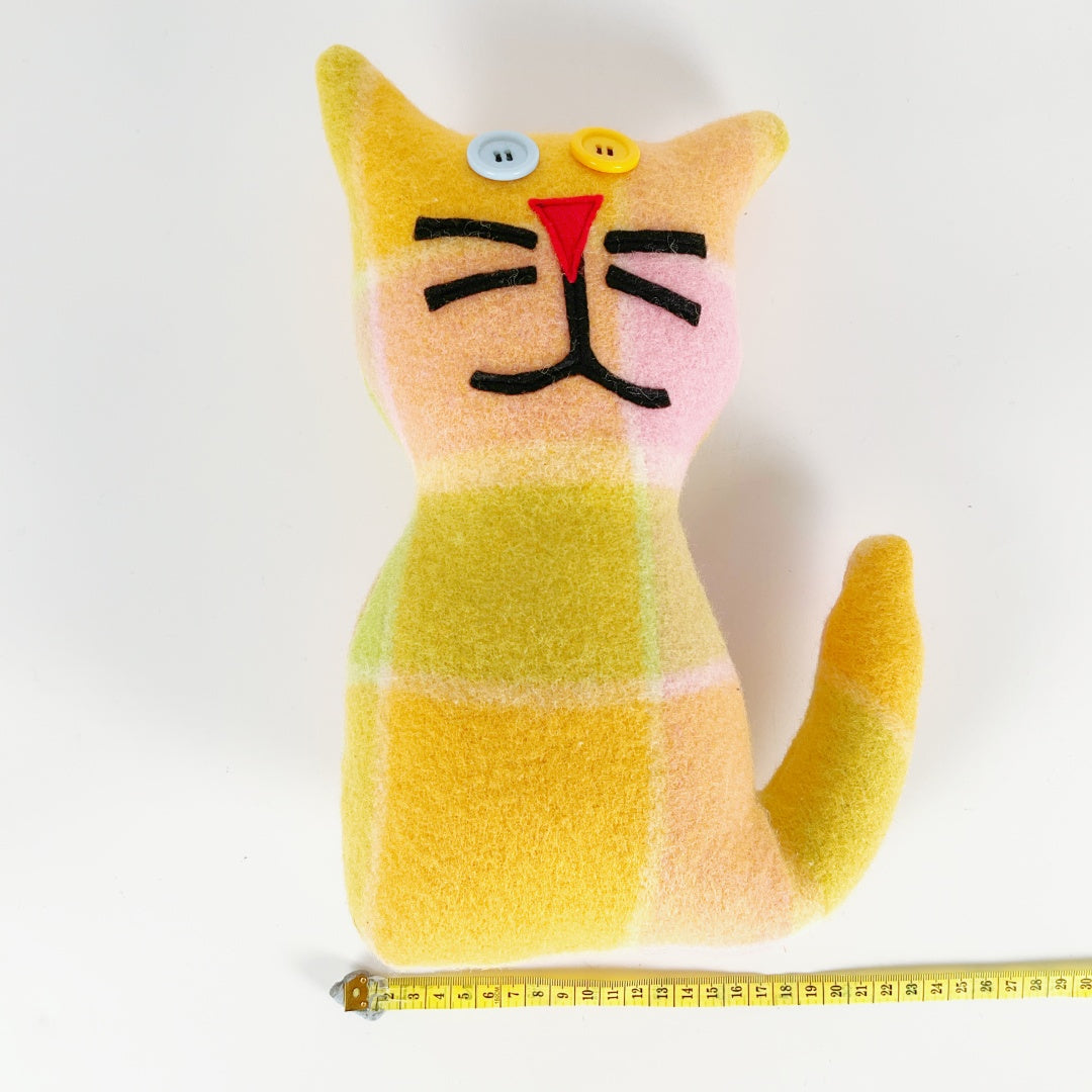 Artearoa – Blanket Cat – Yellow & Cream Check