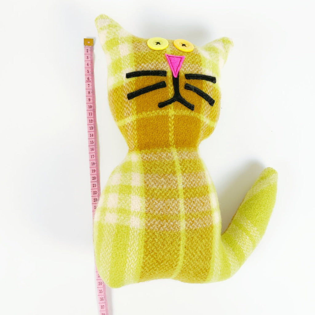 Artearoa – Blanket Cat – Lime Green Check