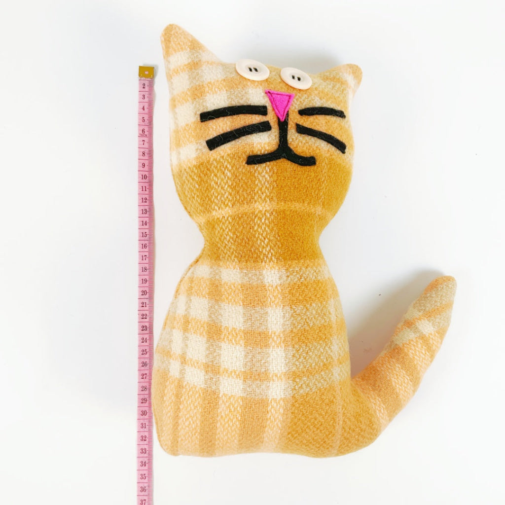Artearoa – Blanket Cat – Orange Check