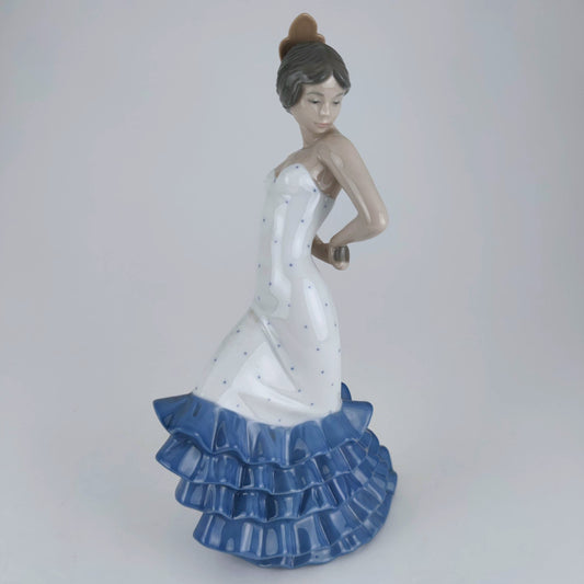 Nao Lladro - Flamenco Dancer