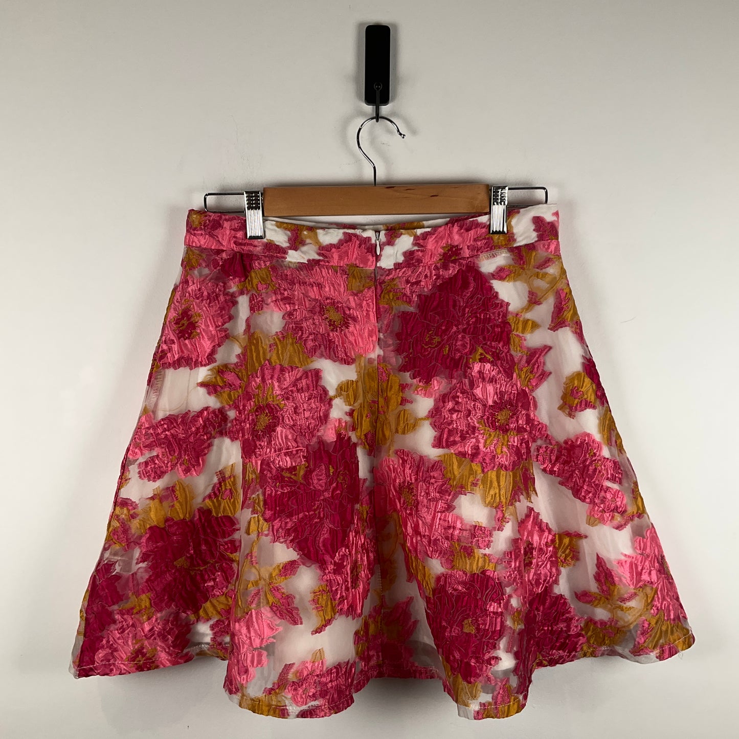 Ivory & Chain - Flower Skirt