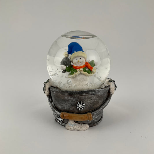 Classic Snowman Snow Globe