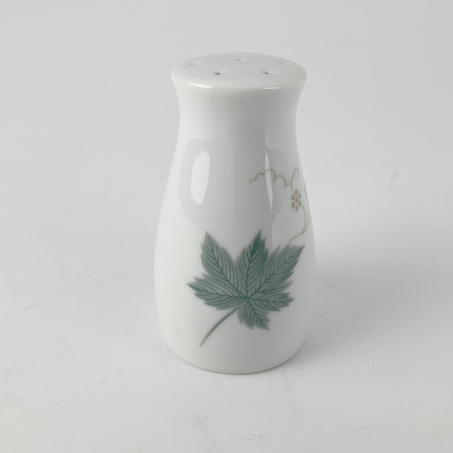 Noritake - Wild Ivy Salt Shaker