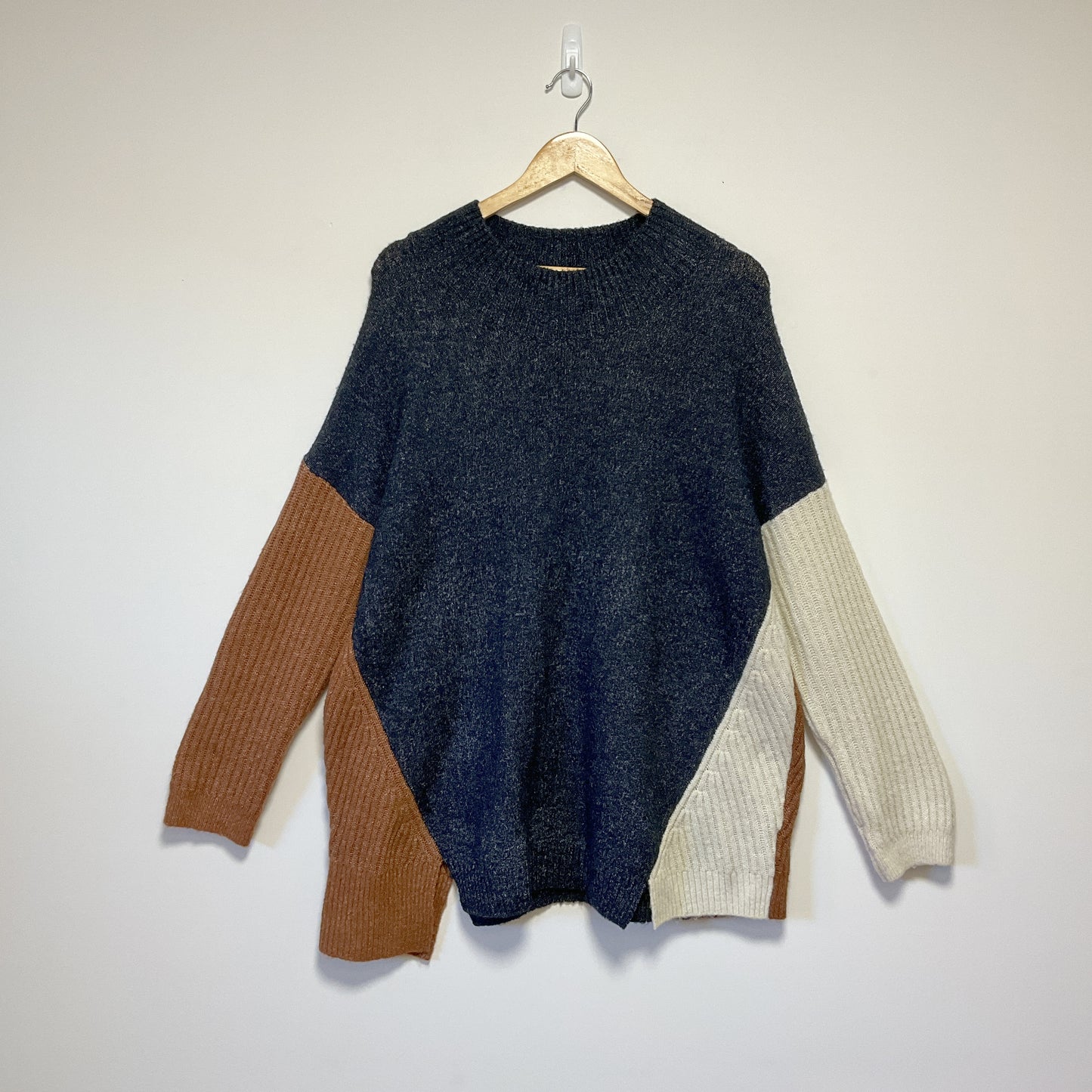Marco Polo - Long Sleeve Sweater
