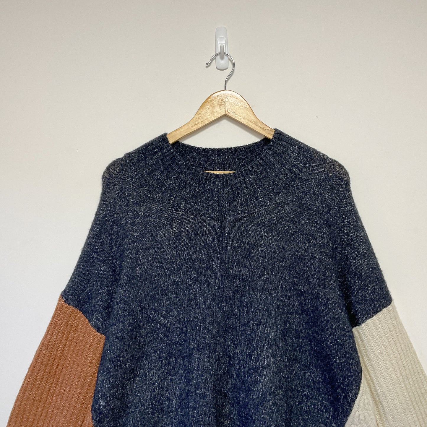 Marco Polo - Long Sleeve Sweater