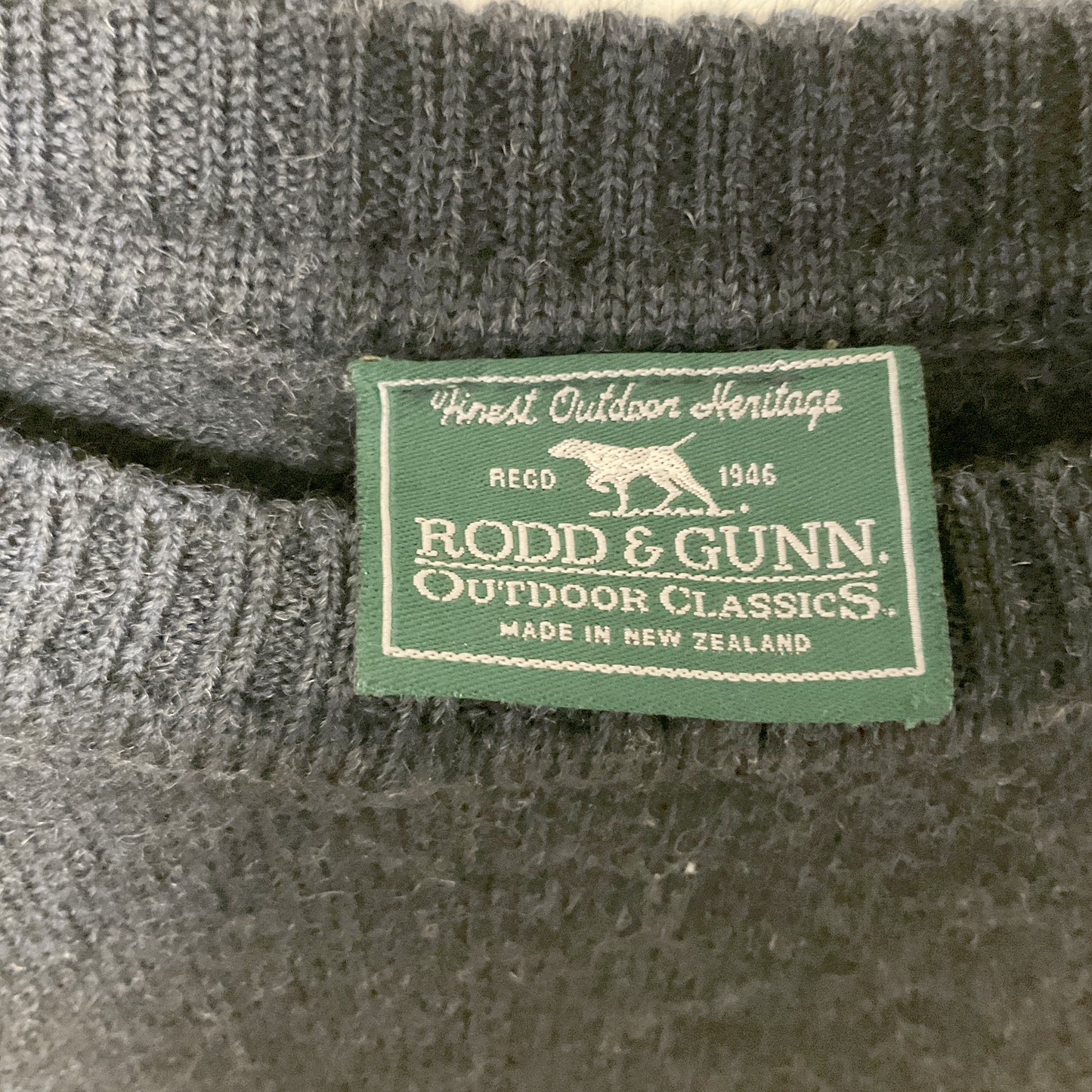 Rodd & Gunn - 100% Wool Knit Jumper