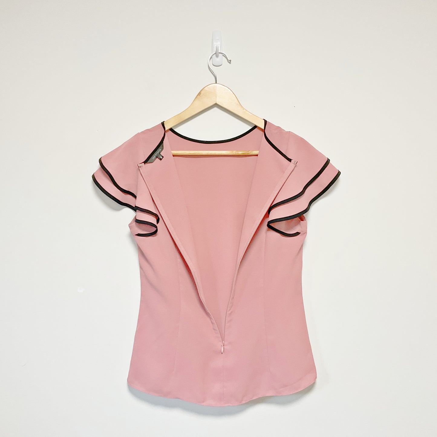 Portmans - Short Ruffle Sleeve Pink Top