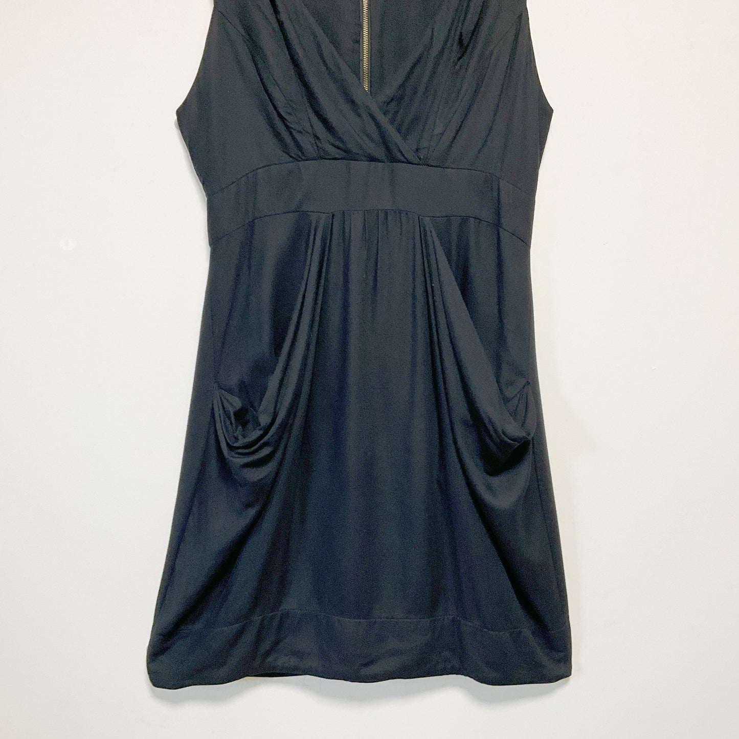 CUE - Black Sleeveless Dress