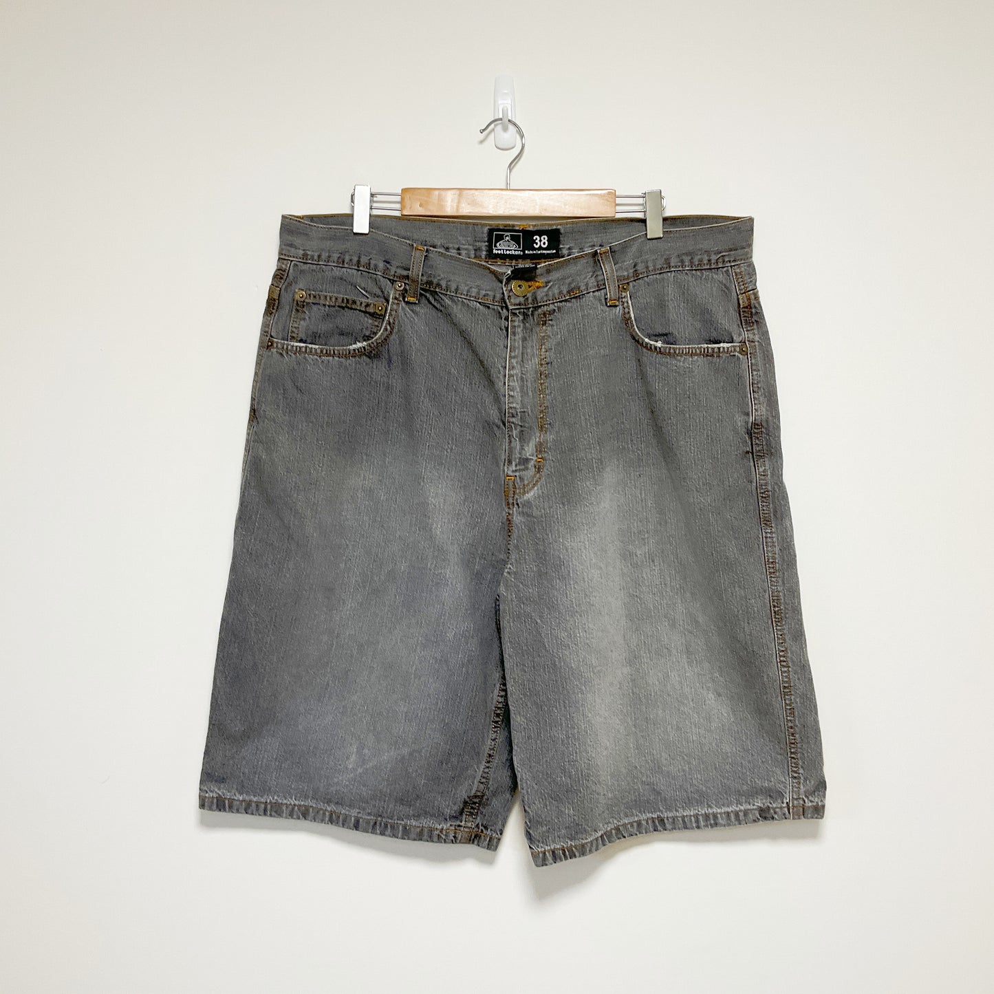 Foot Locker - Dark Grey Short Jeans for Men