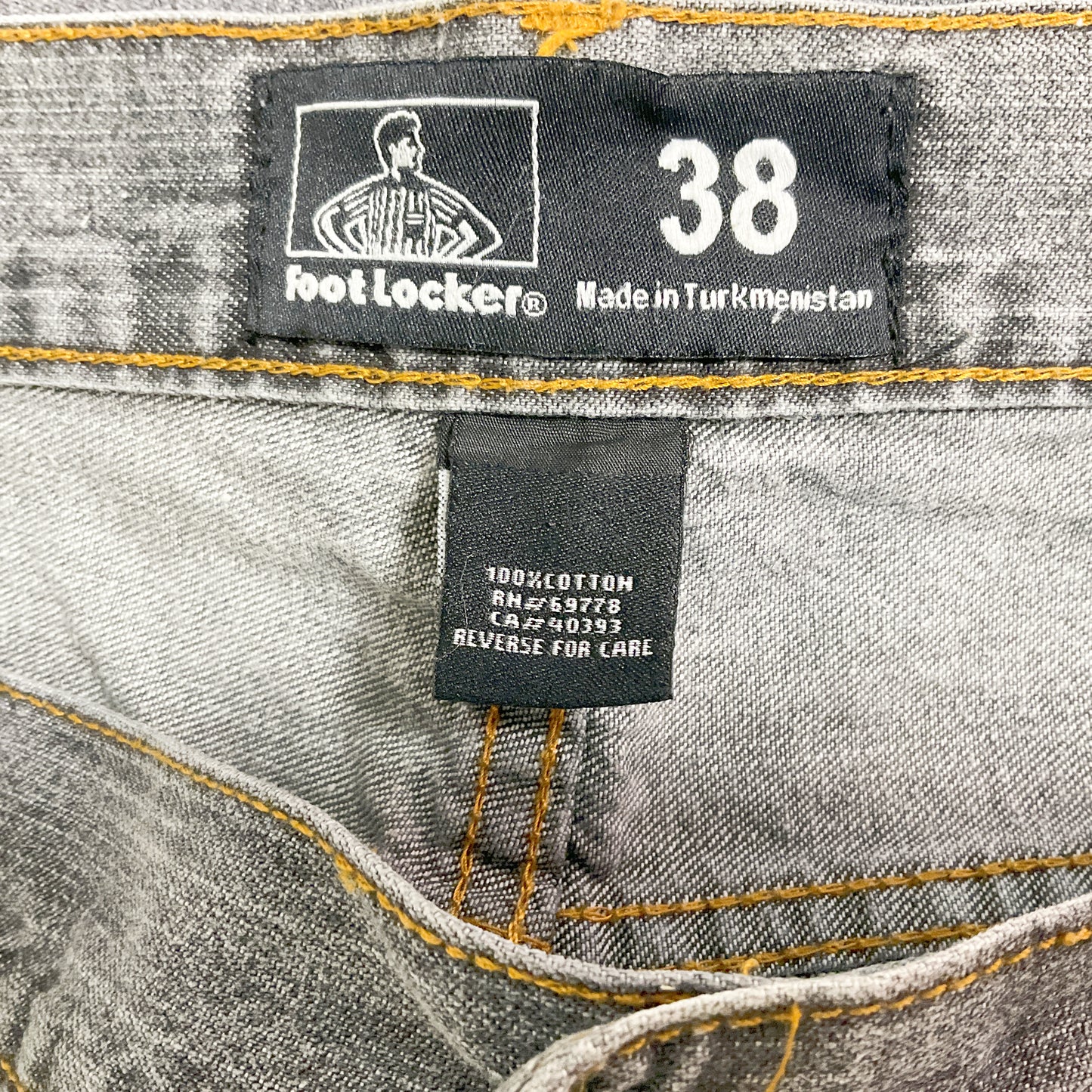 Foot Locker - Dark Grey Short Jeans for Men