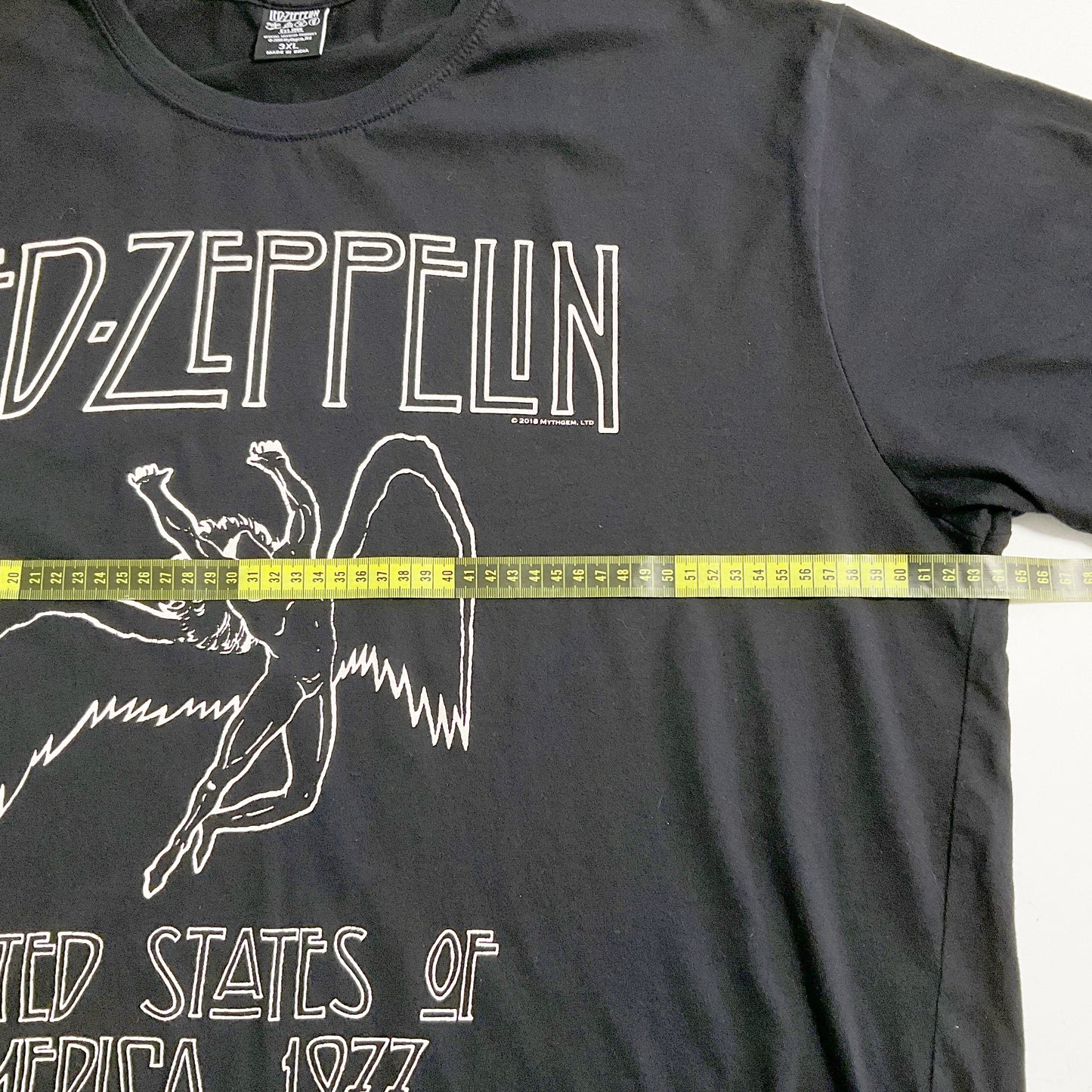 Led Zeppelin - Swan Song US Tour 1977 White Logo Men's Black T-Shirt