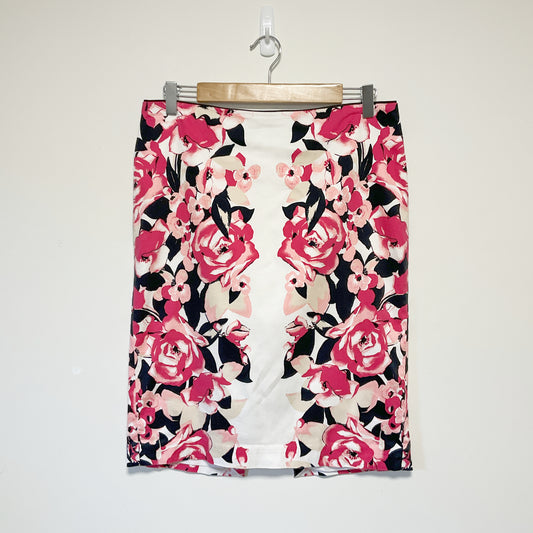 White House Black Market - White and Red Floral Pencil Skirt