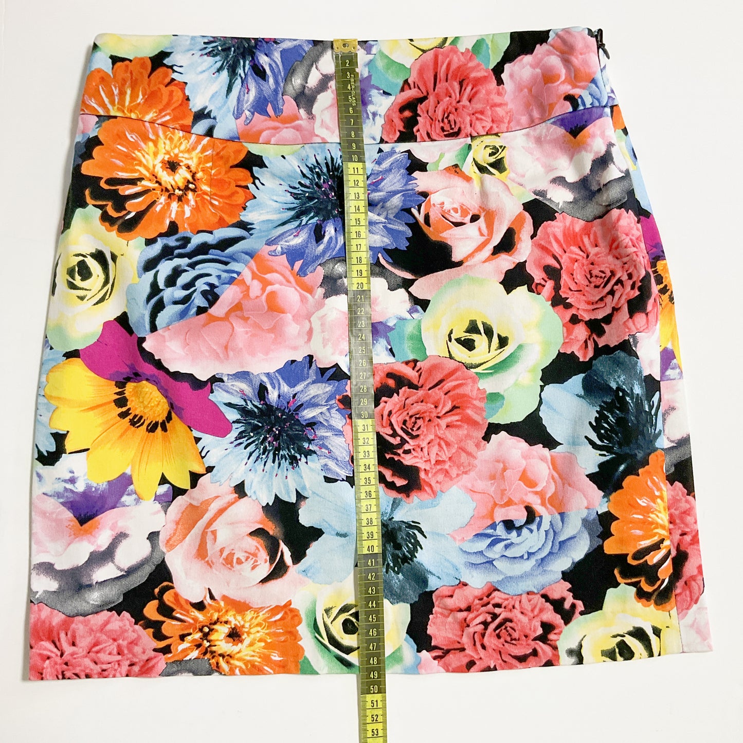 Grace- Floral print mini skirt