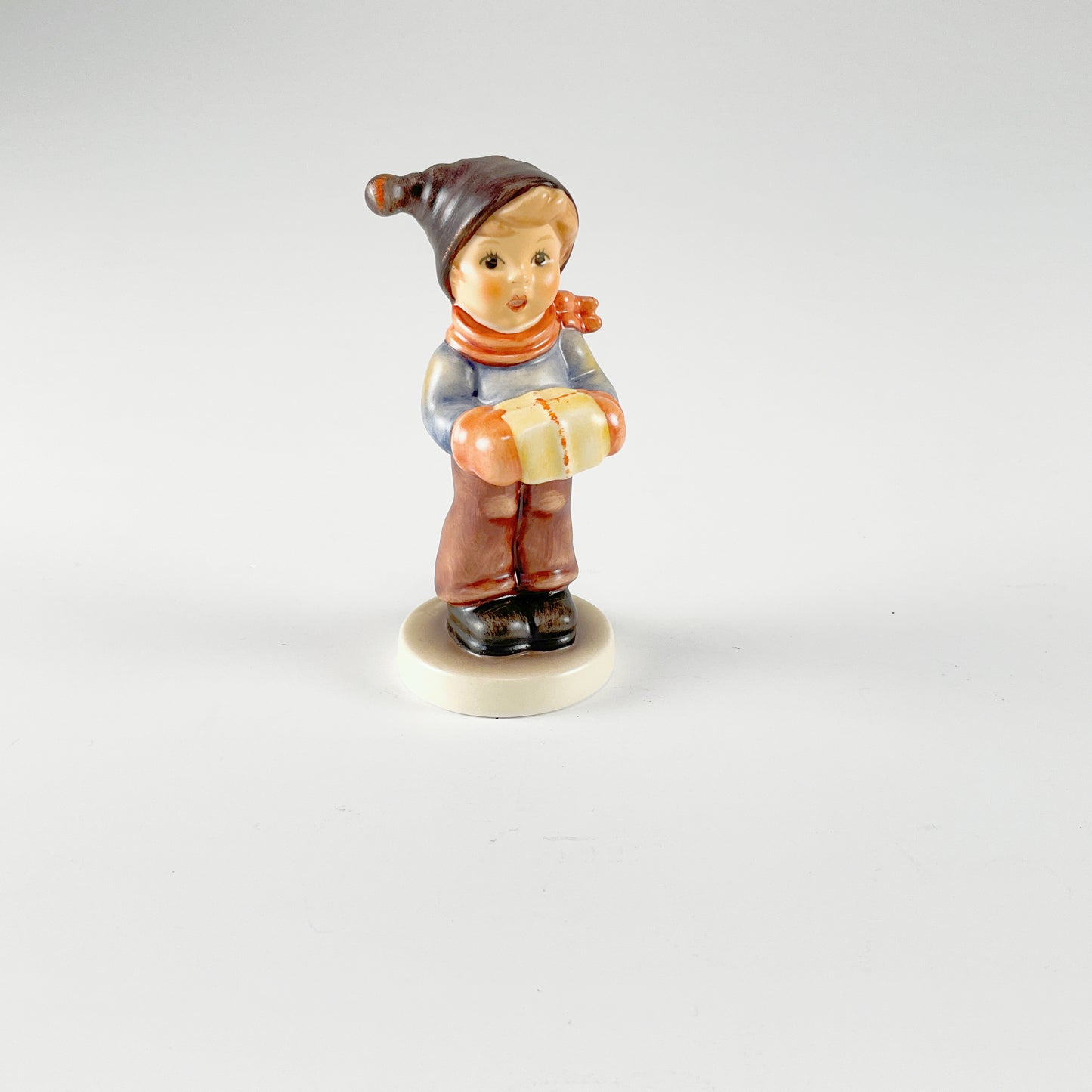 Hummel Goebel - Figurine 1647 Nur'ne Kleinigkeit For Me?