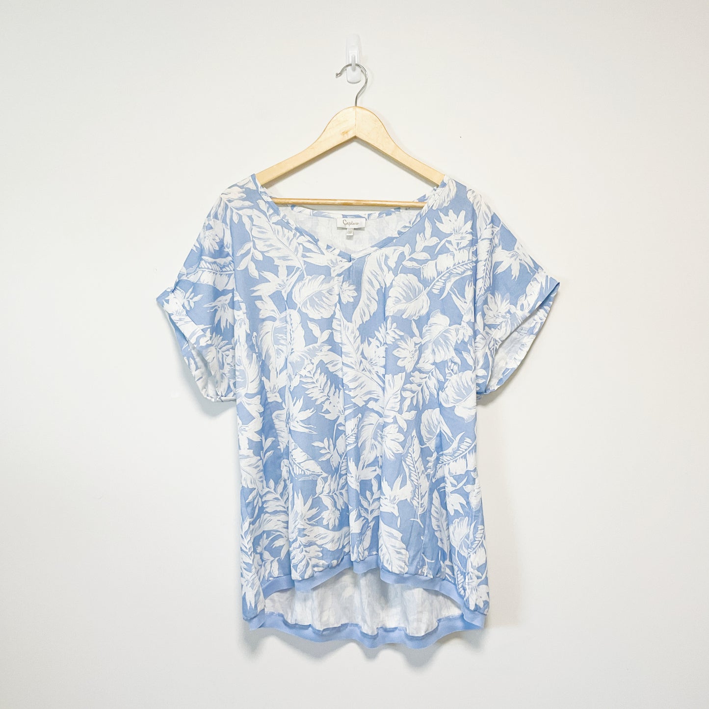 Capture - Blue Leaf Linen Blend Top