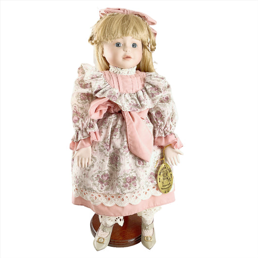 Porcelain Doll Hillview Lane - Limited Edition 37