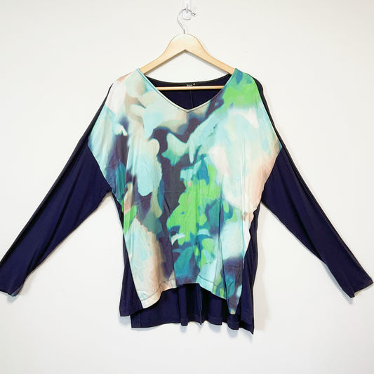 Verge - Patterned long sleeve shirt