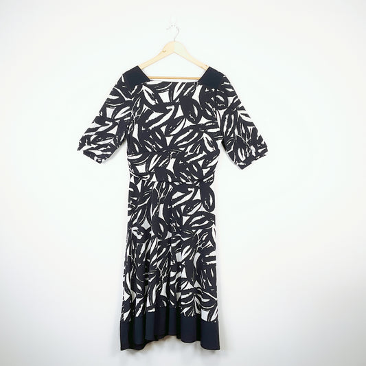 GRACE HILL - Black and White Leaf Print Wrap Dress