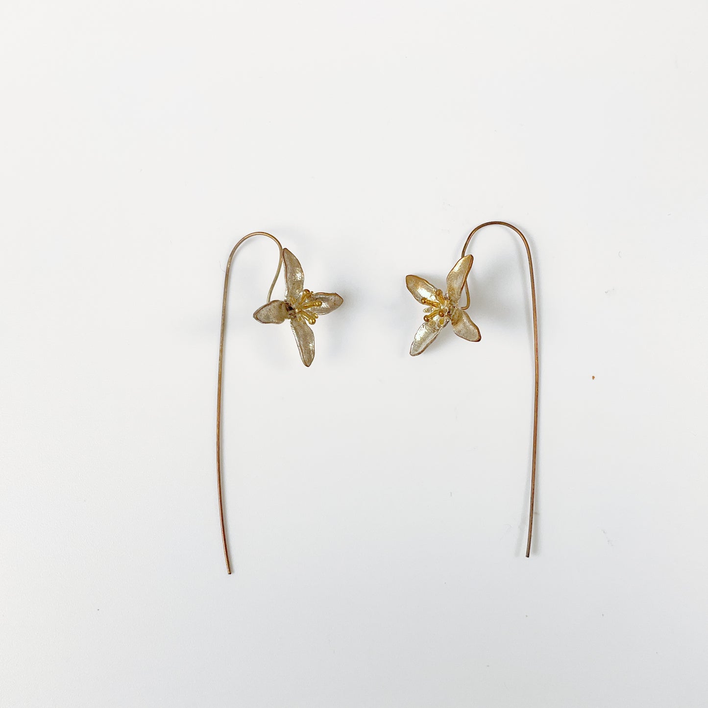 Wildside Gifts - Dainty Flower Earrings