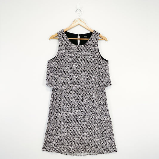 Max - Sleeveless Dress