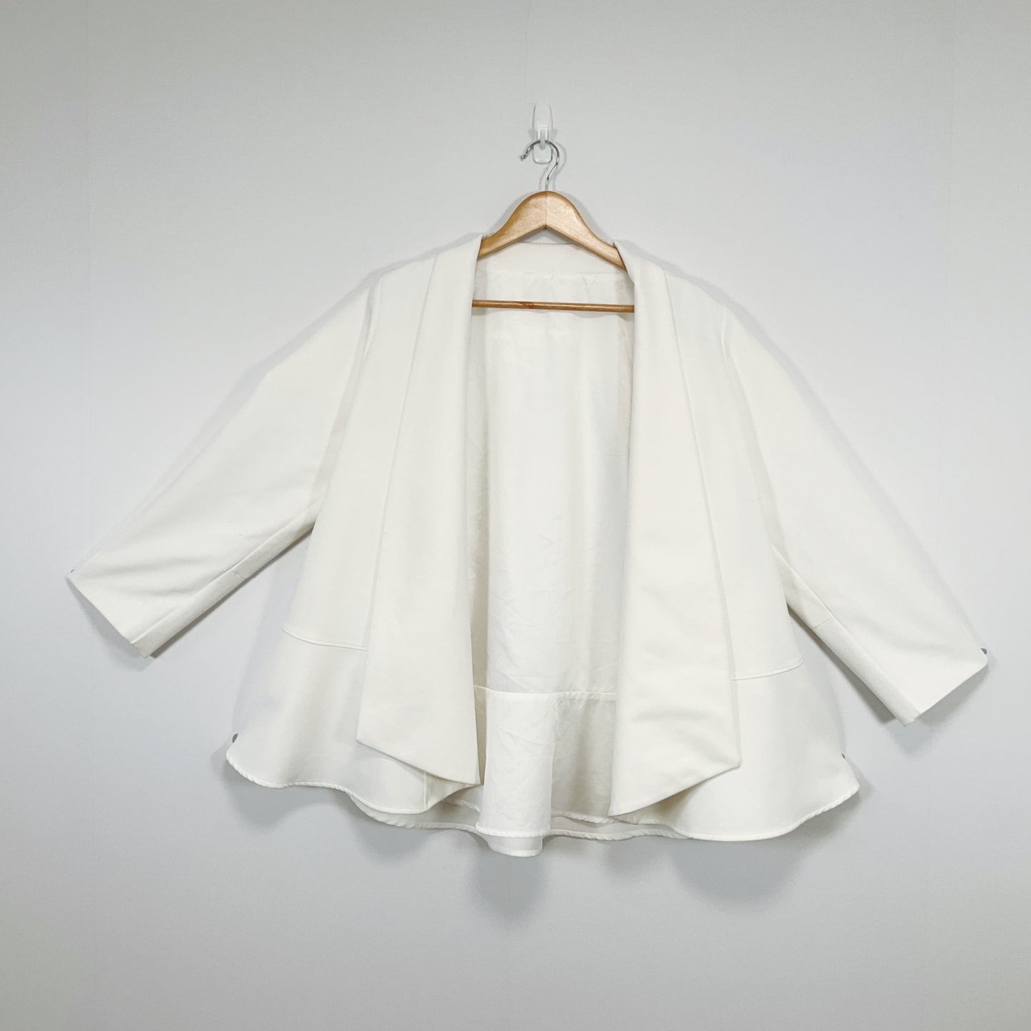 SOL.E2 - Women White Blazer