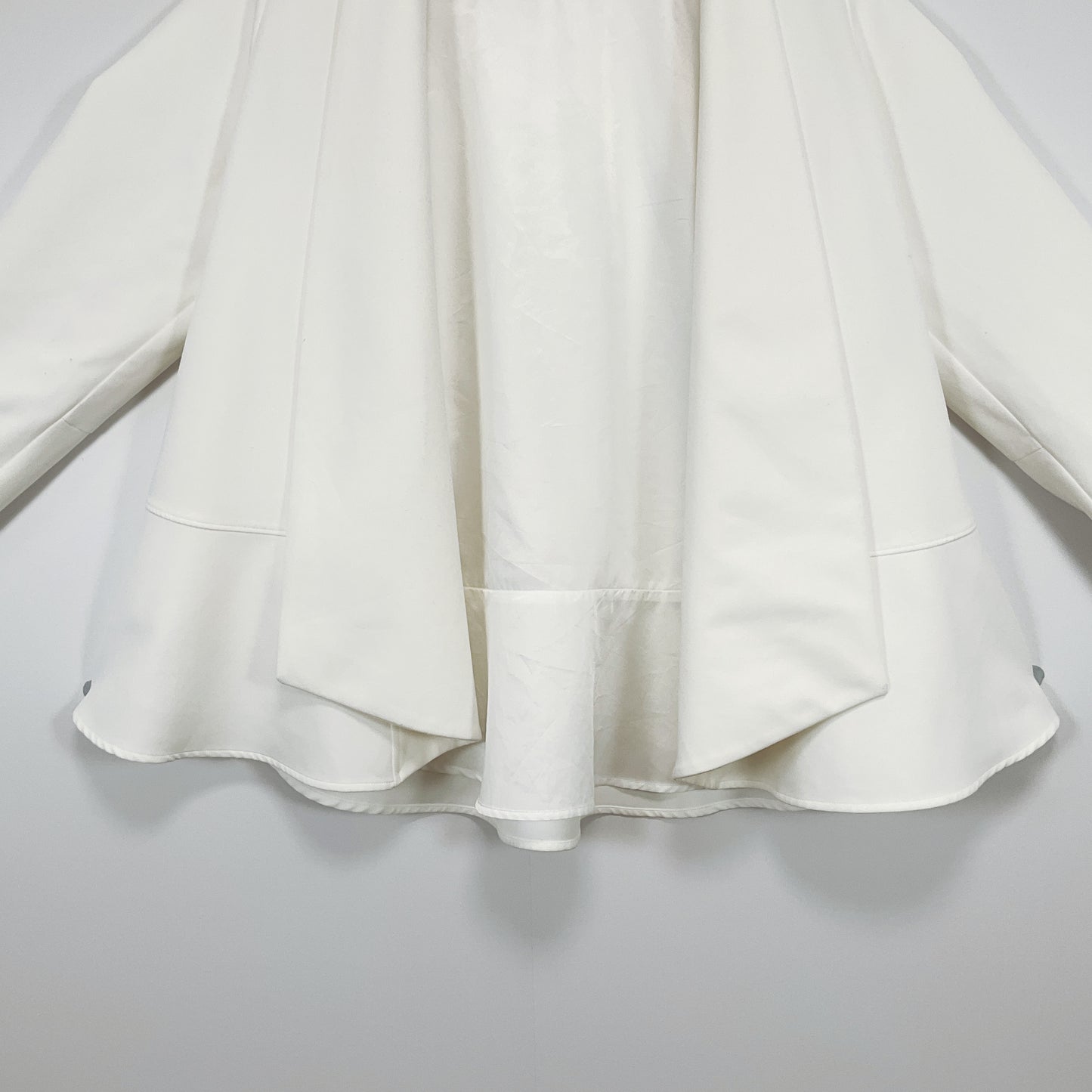 SOL.E2 - Women White Blazer