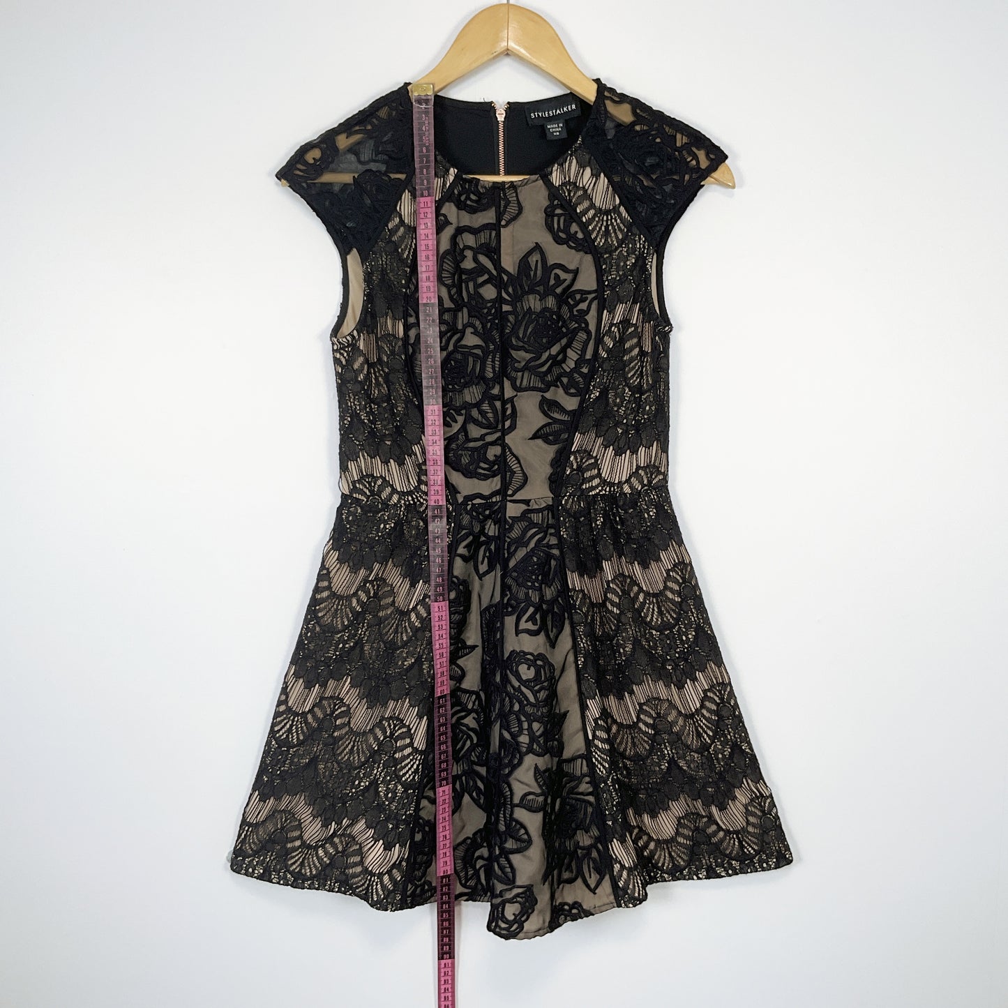Stylestalker - Elegant Lace Dress