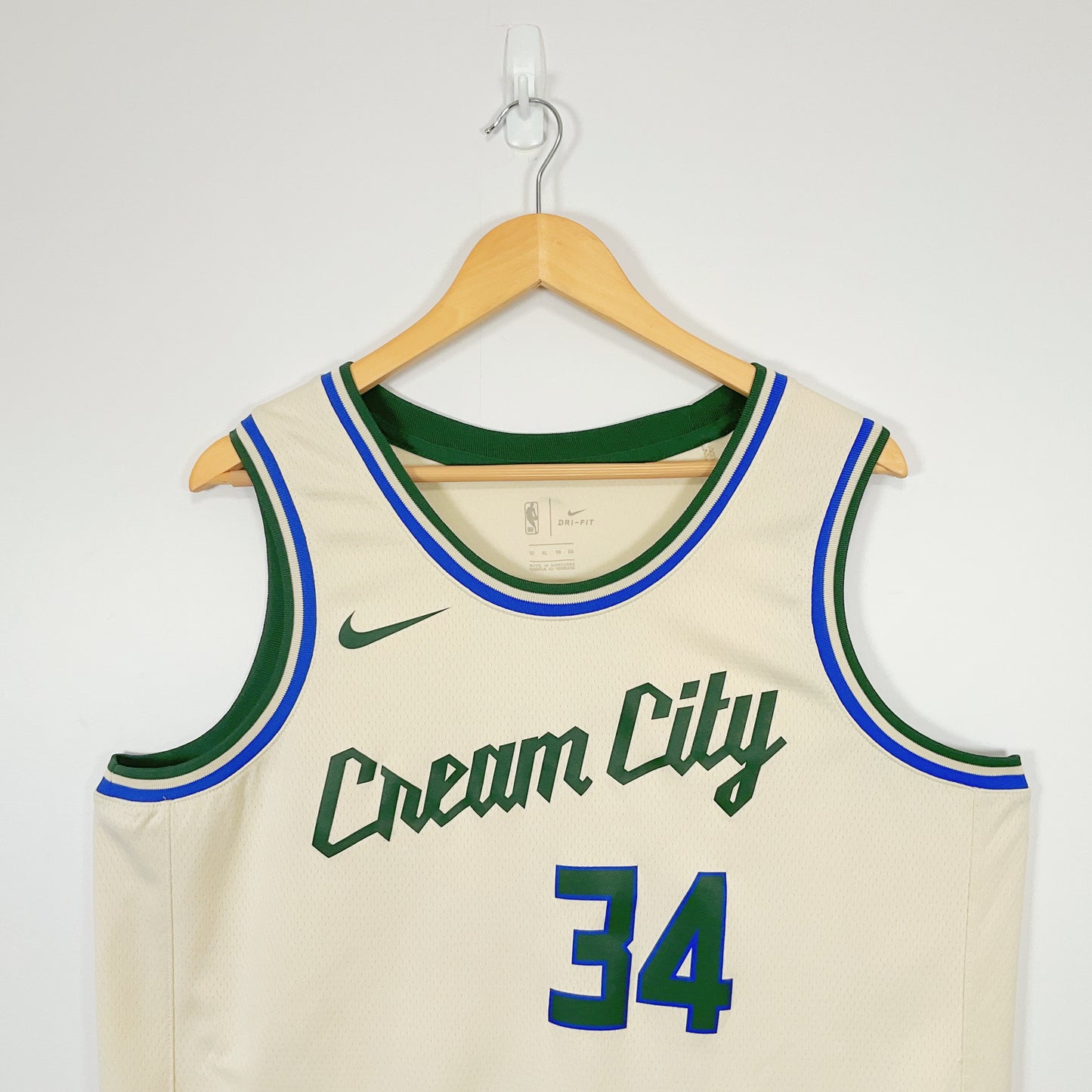 Nike - Milwaukee Bucks Cream City Swingman