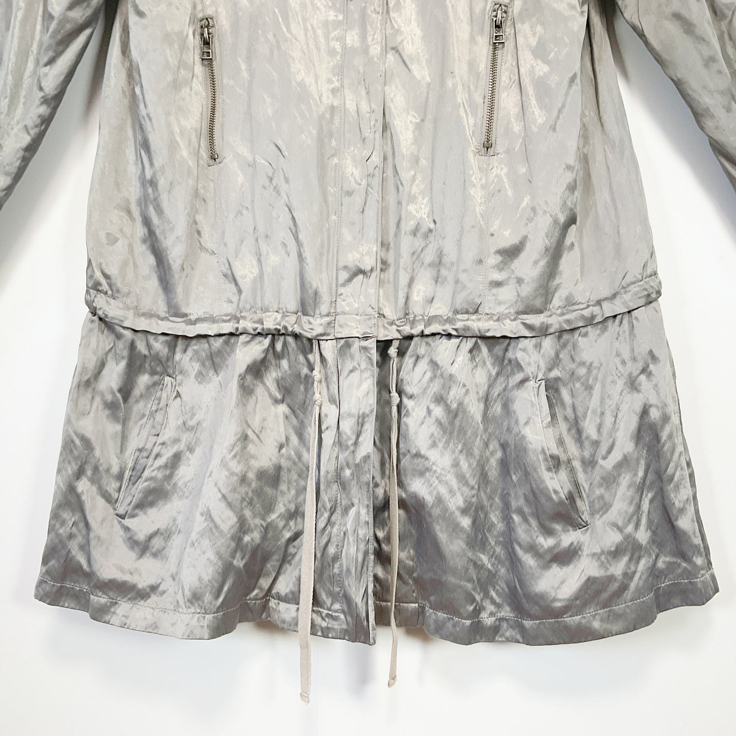MAX - Metallic Drawstring Windbreak Jacket