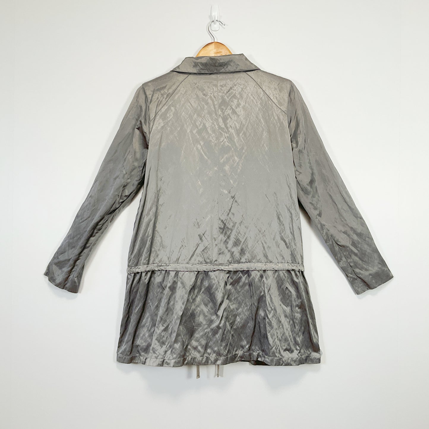 MAX - Metallic Drawstring Windbreak Jacket