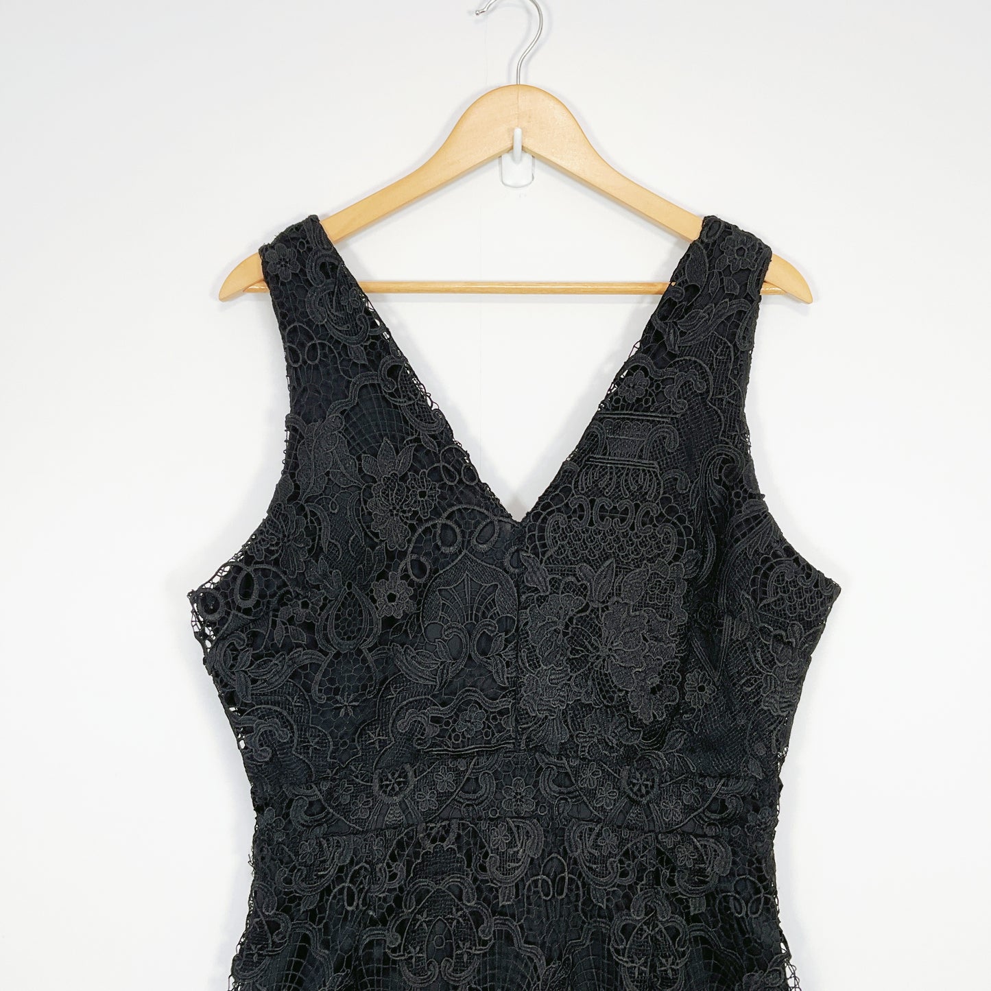 Pagani - Below-Knee Black Lace Dress