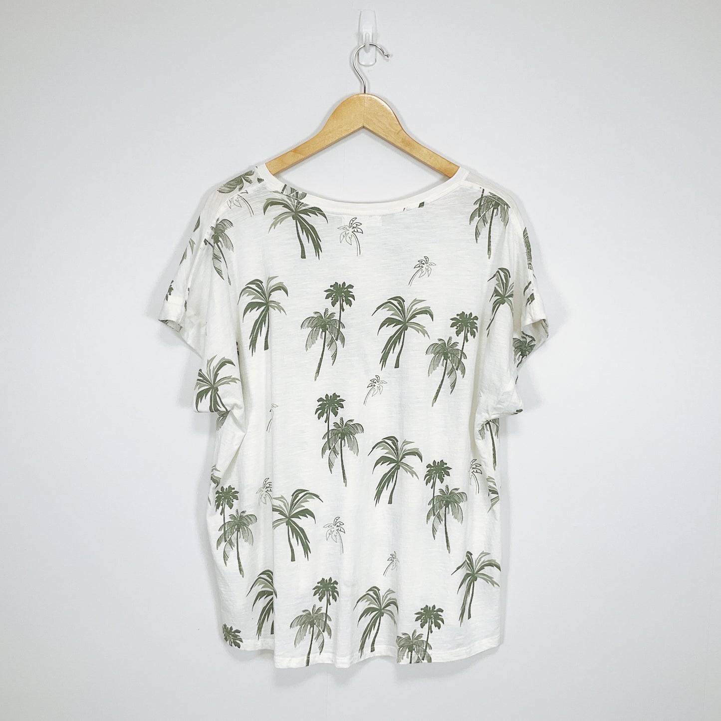 ZEST - White Palms Crewneck Top