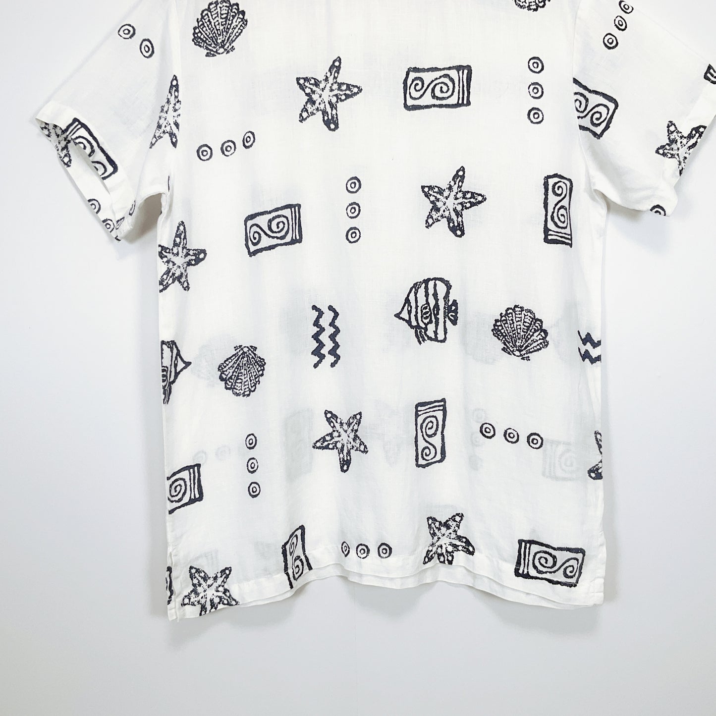 Banana Blue - White Linen Top with Shell and Starfish Print