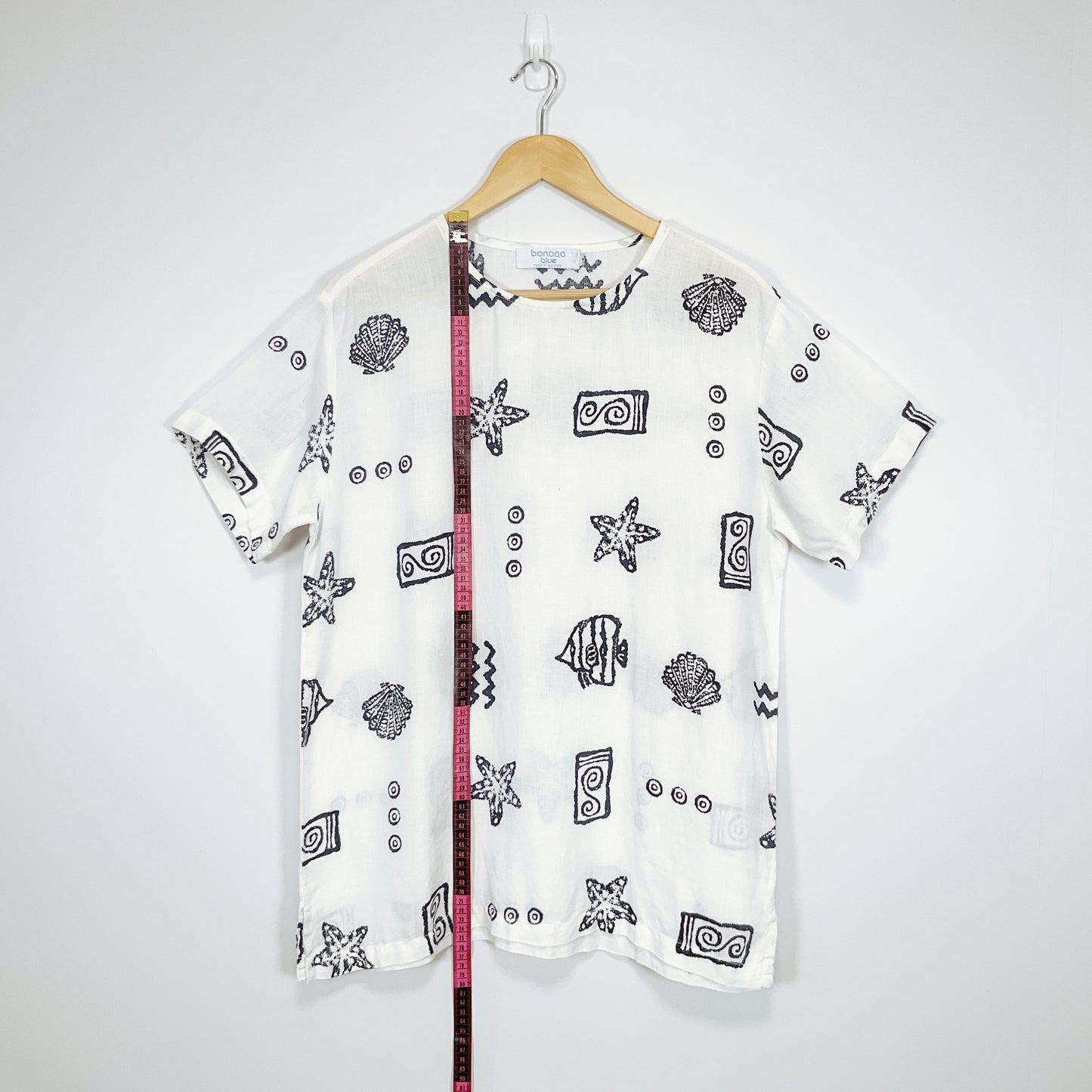 Banana Blue - White Linen Top with Shell and Starfish Print