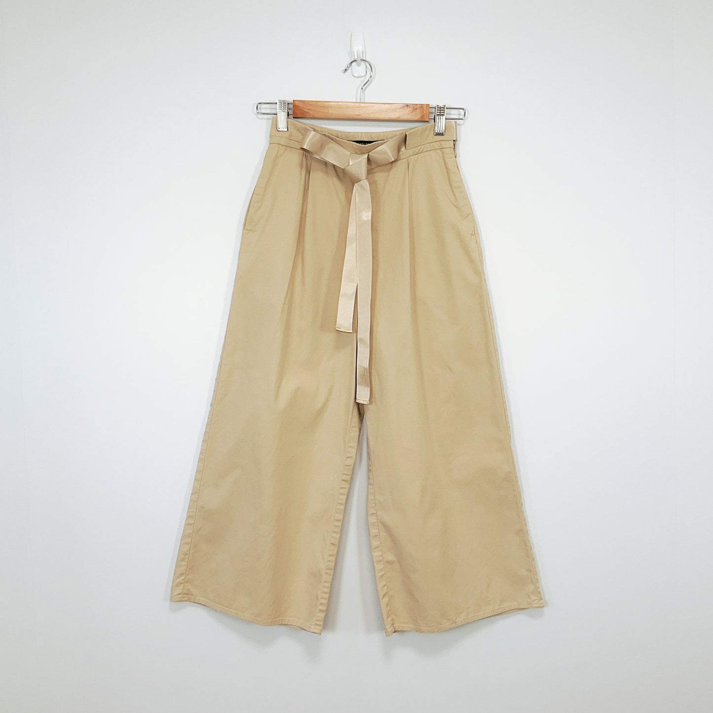 Urban Revivo - Wide-Leg Belted Trousers – Beige
