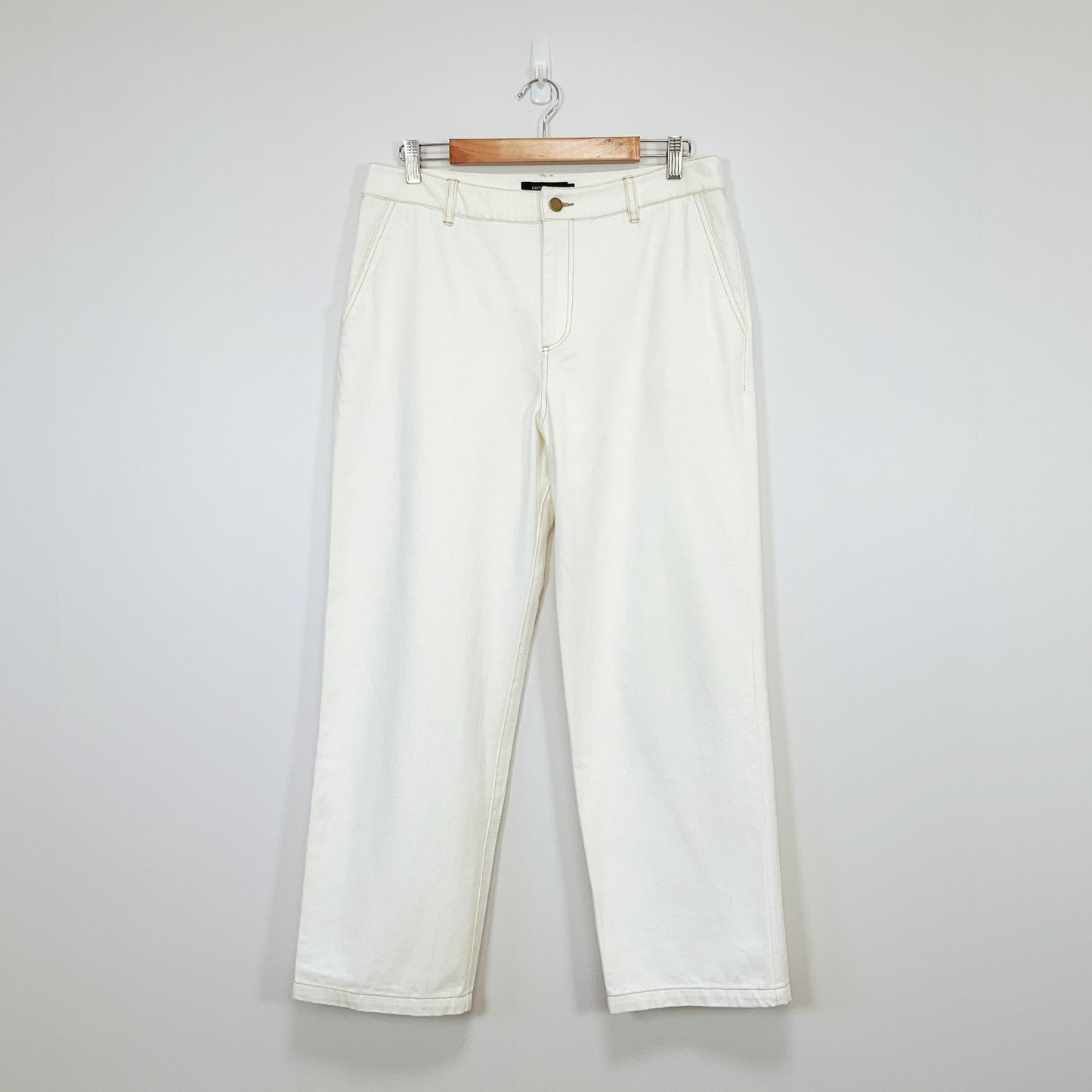 Caroline Sills - White Caro Jean