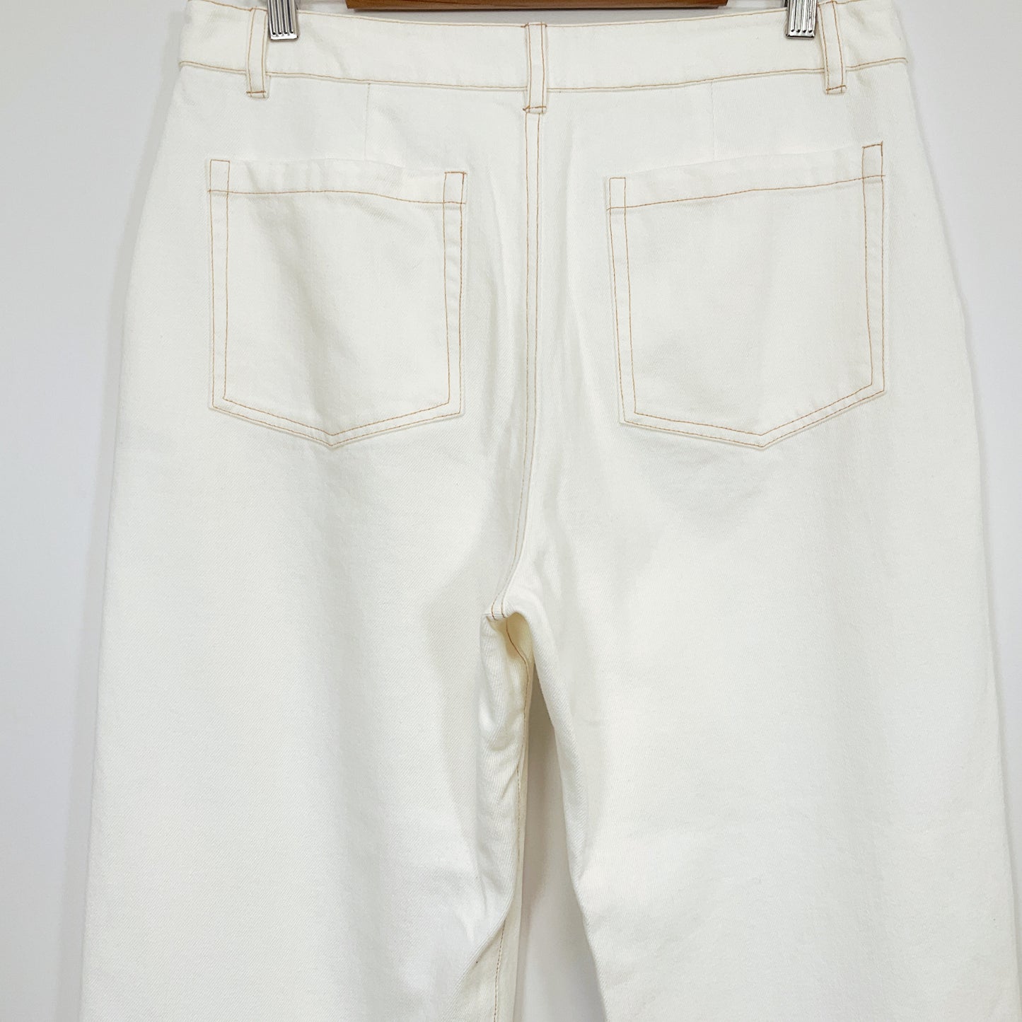 Caroline Sills - White Caro Jean