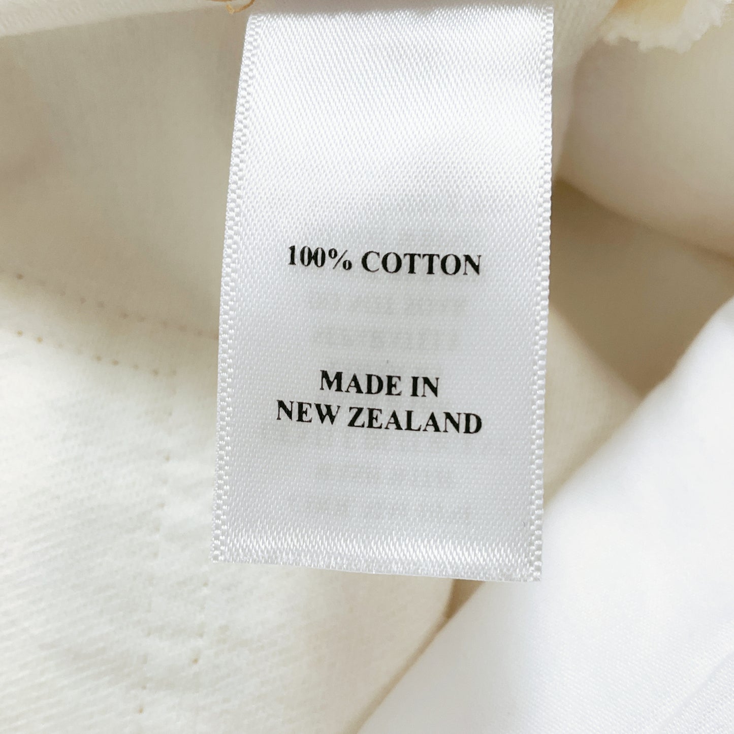 Caroline Sills - White Caro Jean